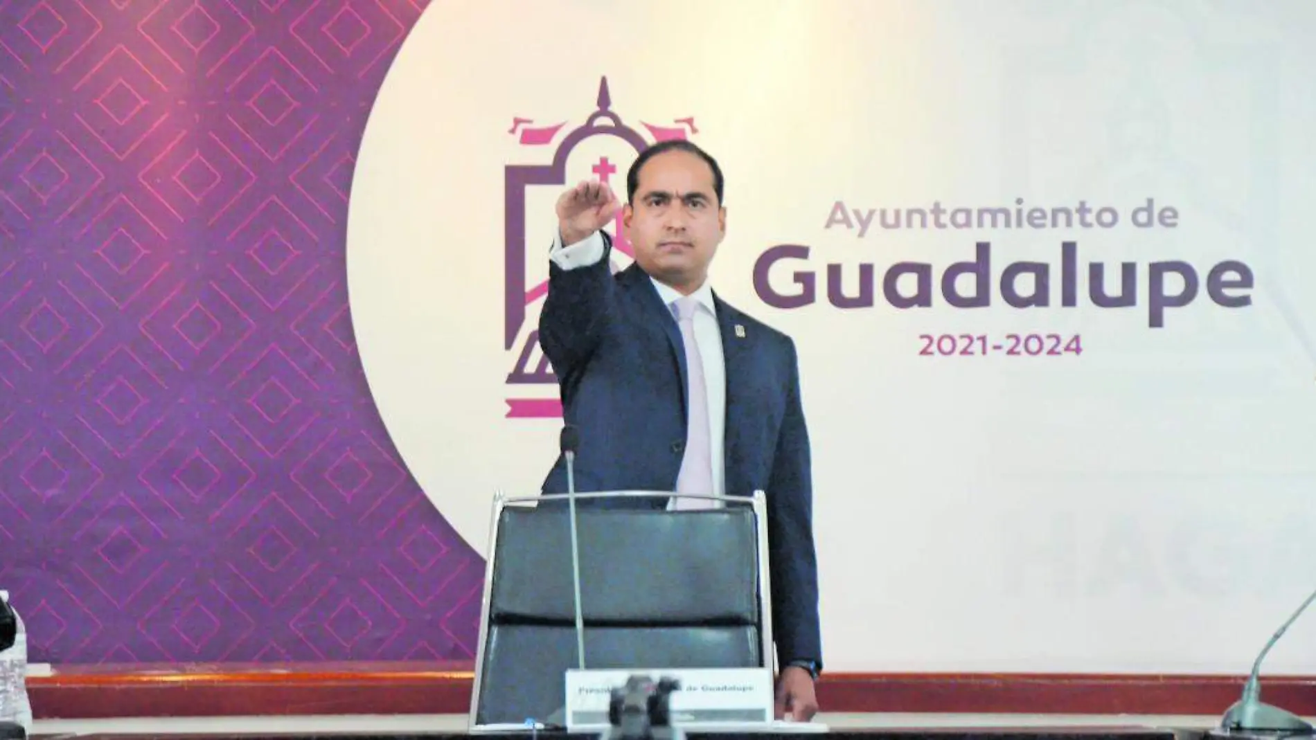 José Saldívar rinde protesta como alcalde de Guadlaupe, Zacatecas